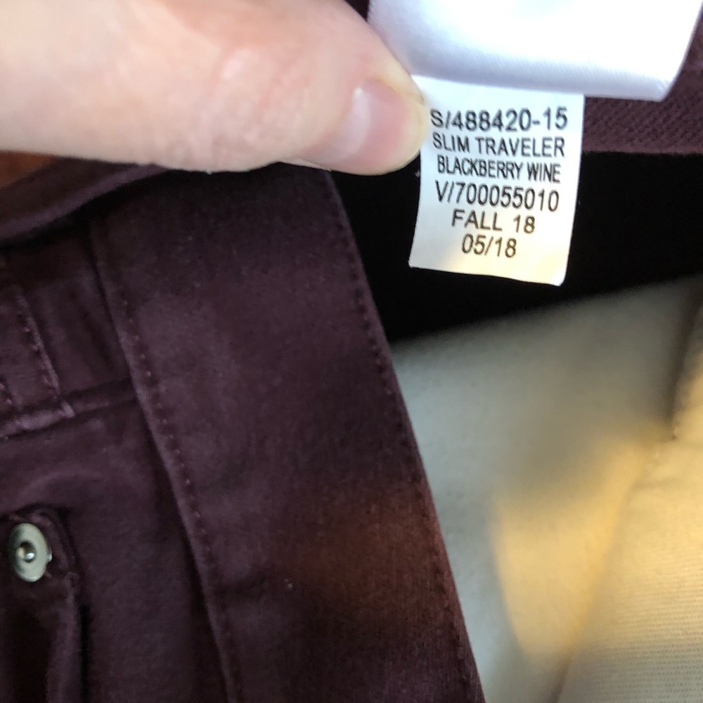 Banana Republic Men’s Travelers Jeans. Blackberry Wine. Slim fit 32 X 30 - Picture 8 of 9
